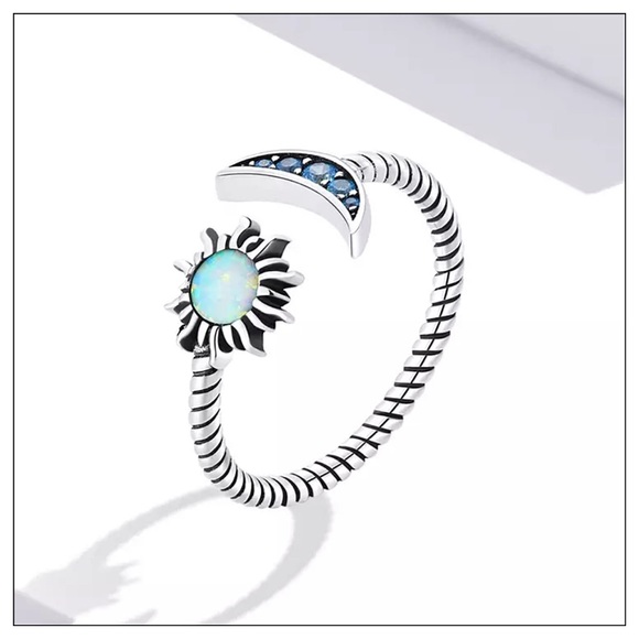 NEW Sterling Silver Opal And Blue CZ Sun And Moon Ring - Picture 2 of 4